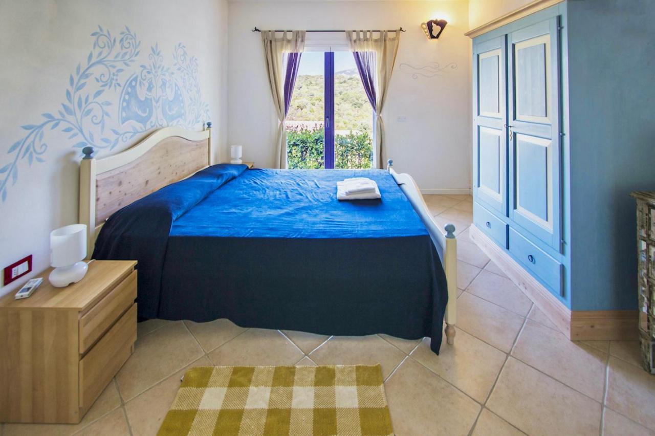 Residence Con Piscina A 4 Km Da Baja Sardinia Cala Bitta 外观 照片
